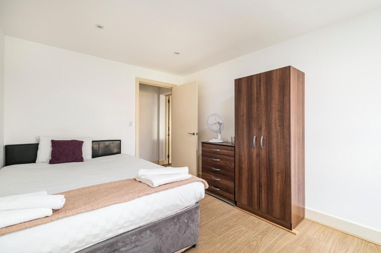 Canary Wharf/docklands/excel Spacious Apt E14 Apartment London
