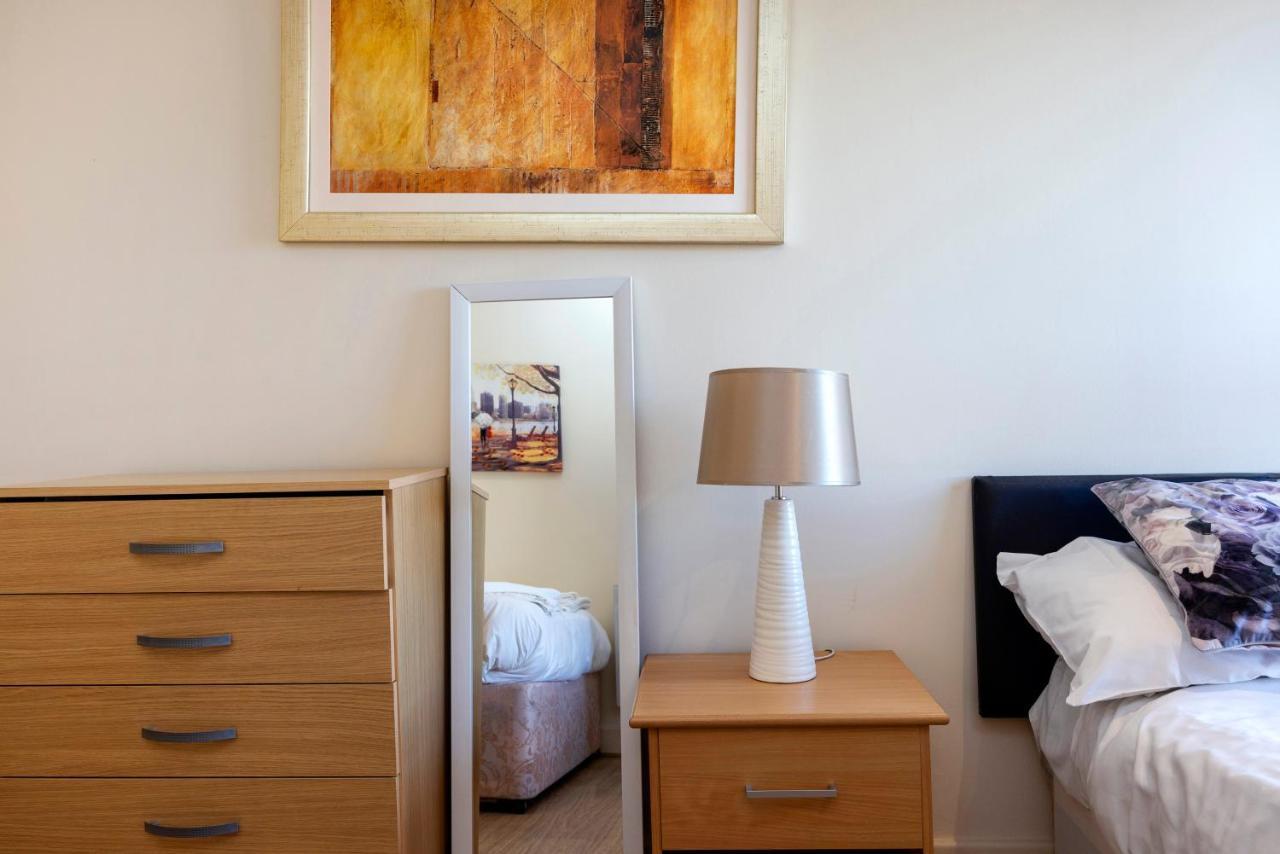 Apartment Canary Wharf/docklands/excel Spacious Apt E14