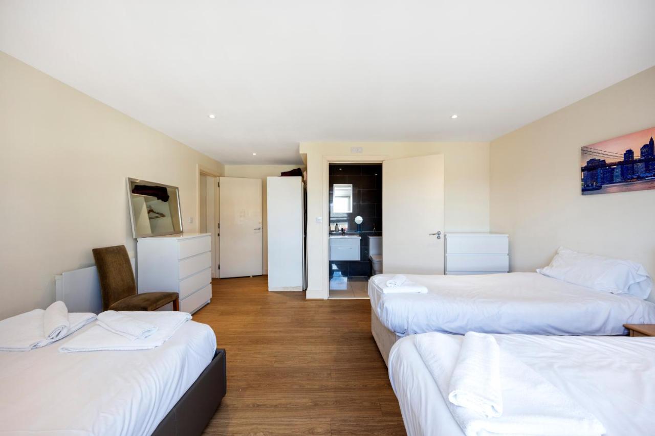 Canary Wharf/docklands/excel Spacious Apt E14 Apartment London