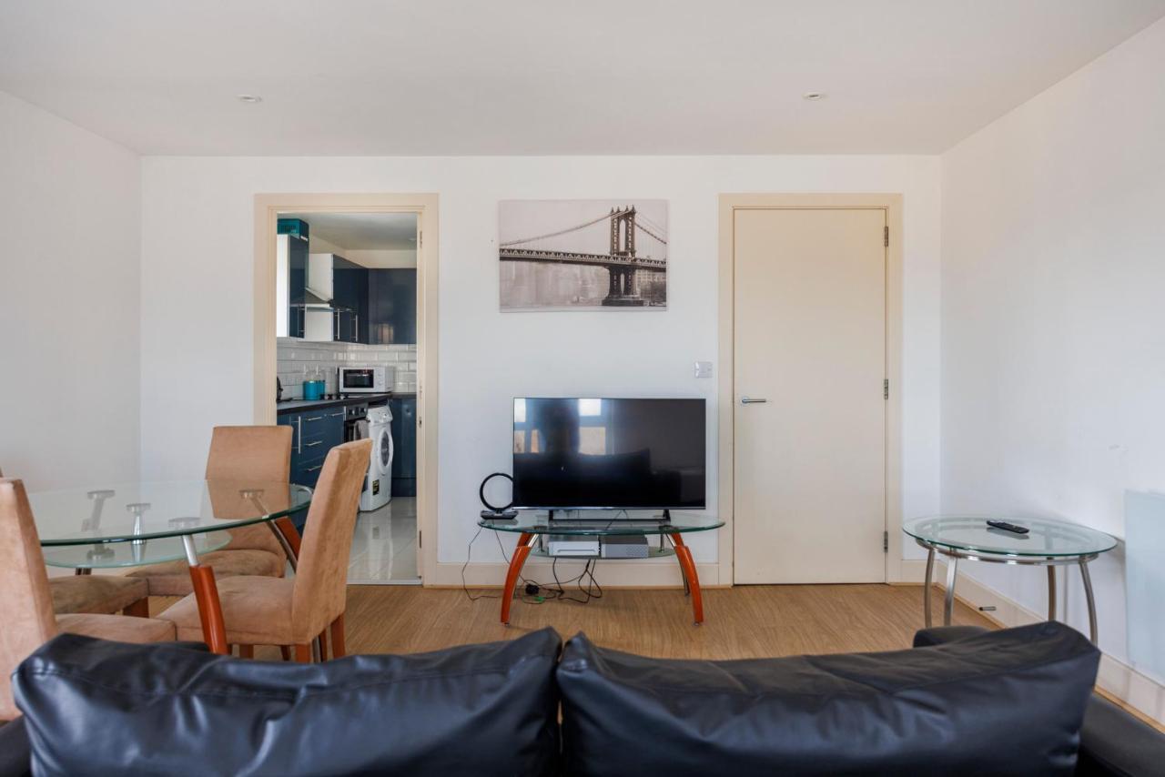Apartment Canary Wharf/docklands/excel Spacious Apt E14 *