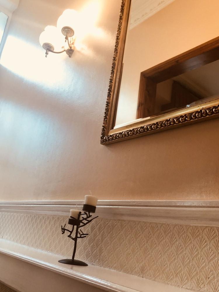 Adare Hotel London