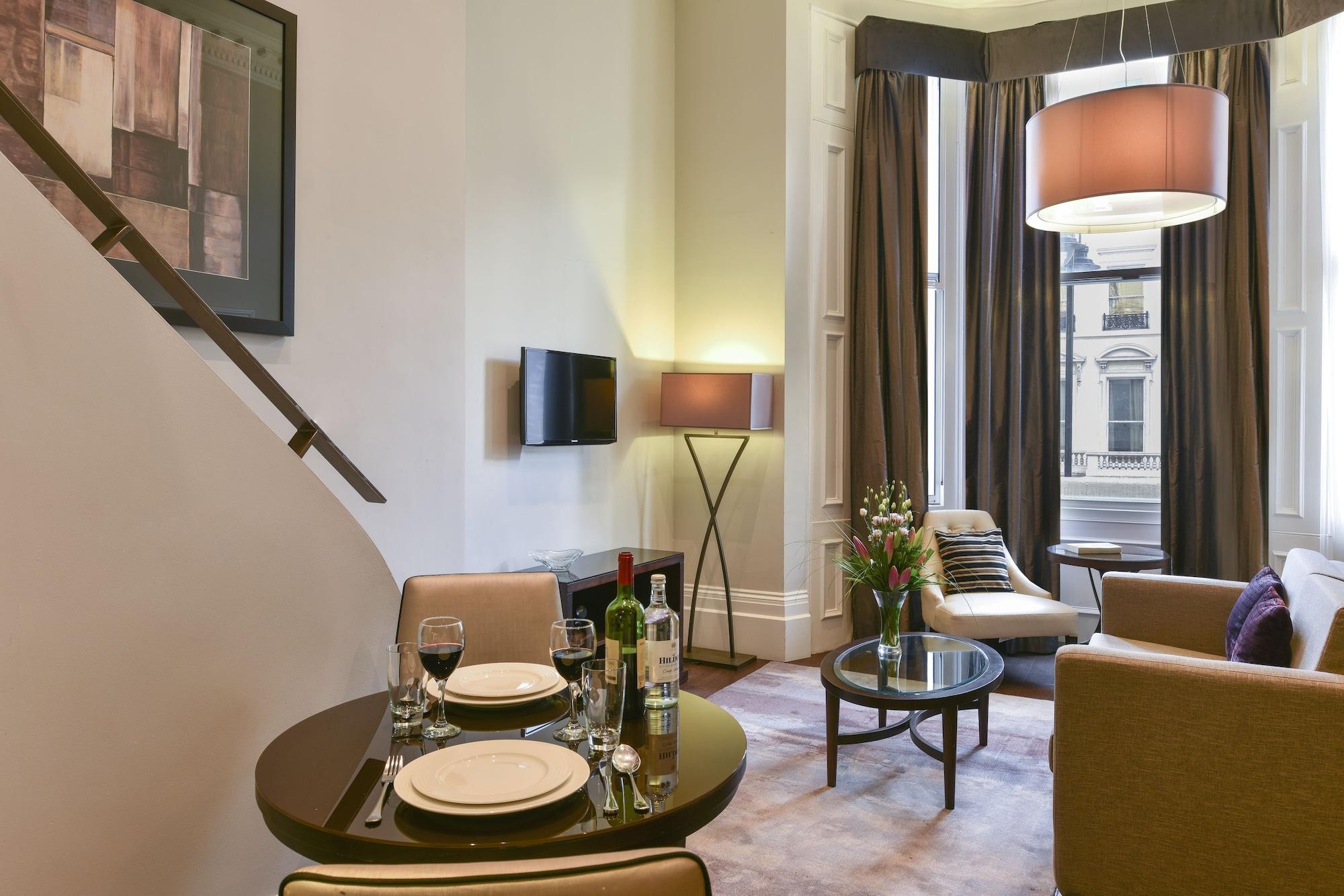 Aparthotel Fraser Queens Gate 4*