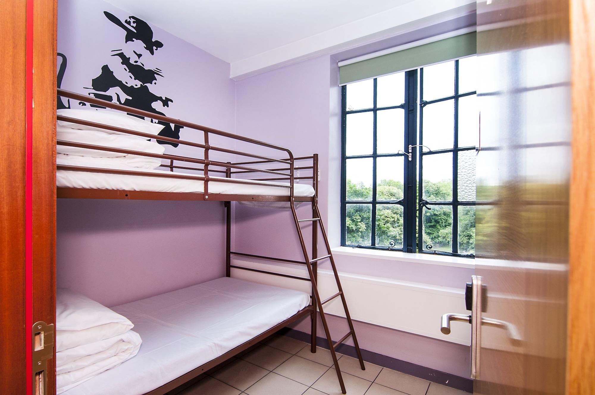 Rest Up Hostel *