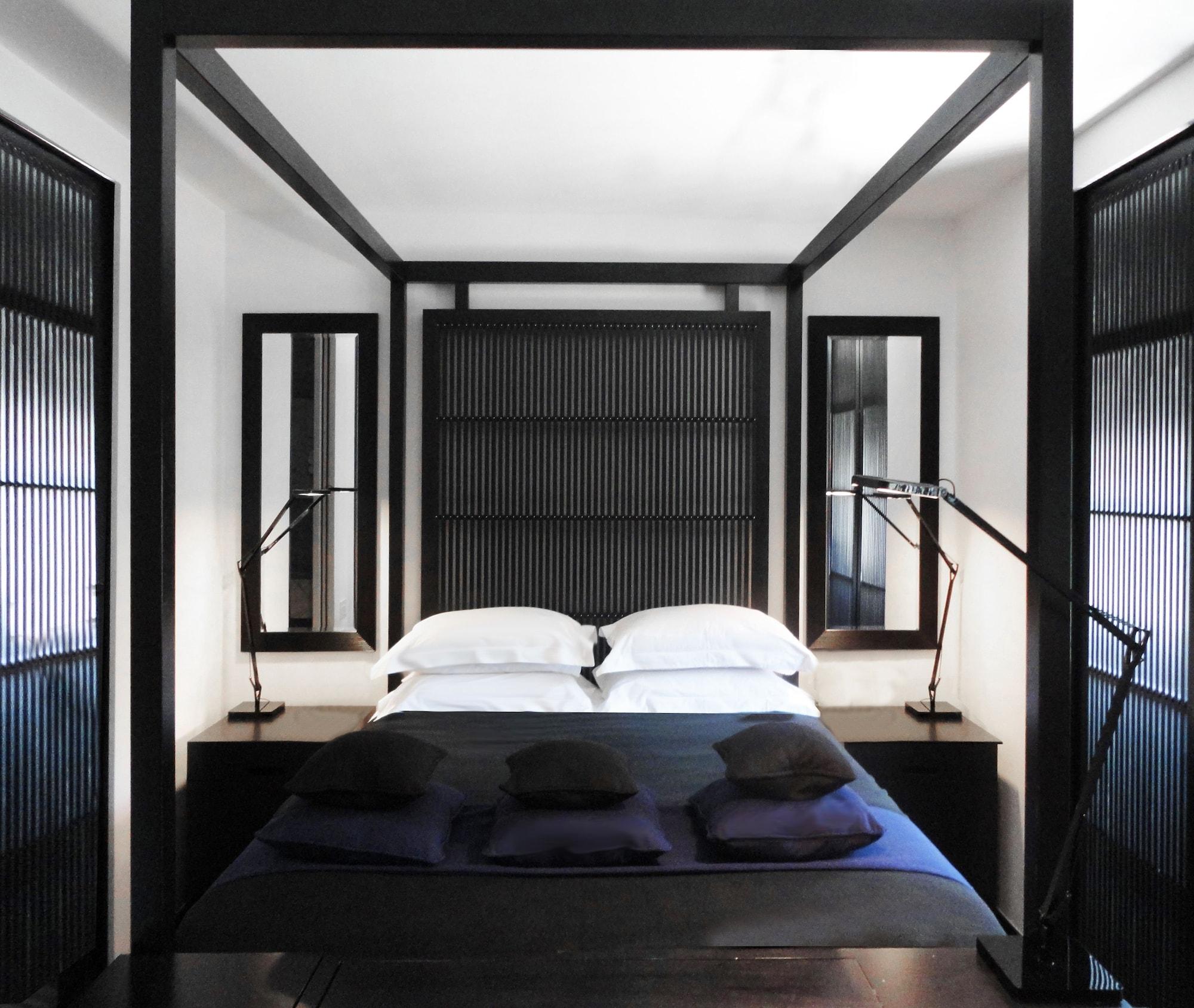 La West - Hyde Park Hotel London