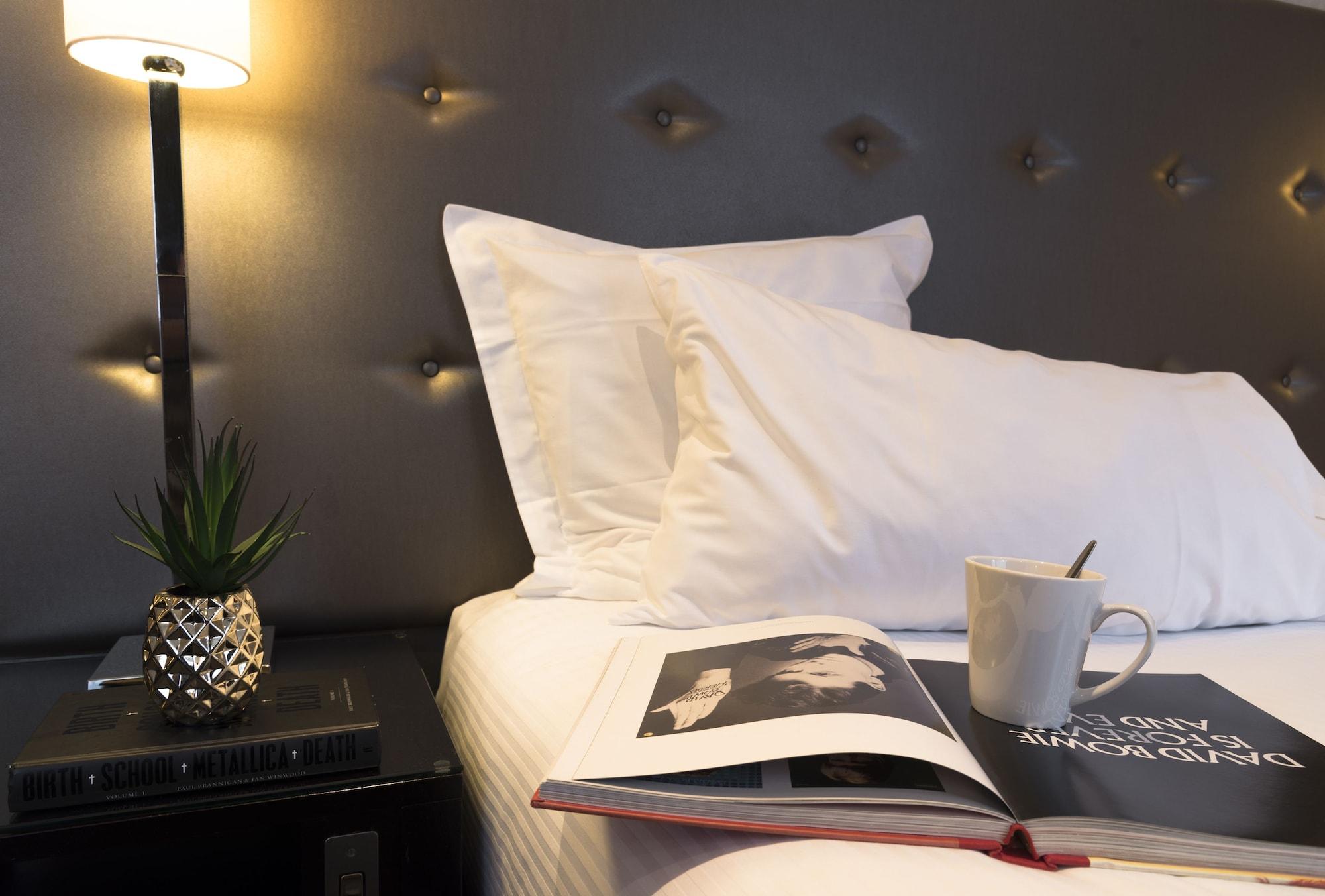 Hotel K West & 4*