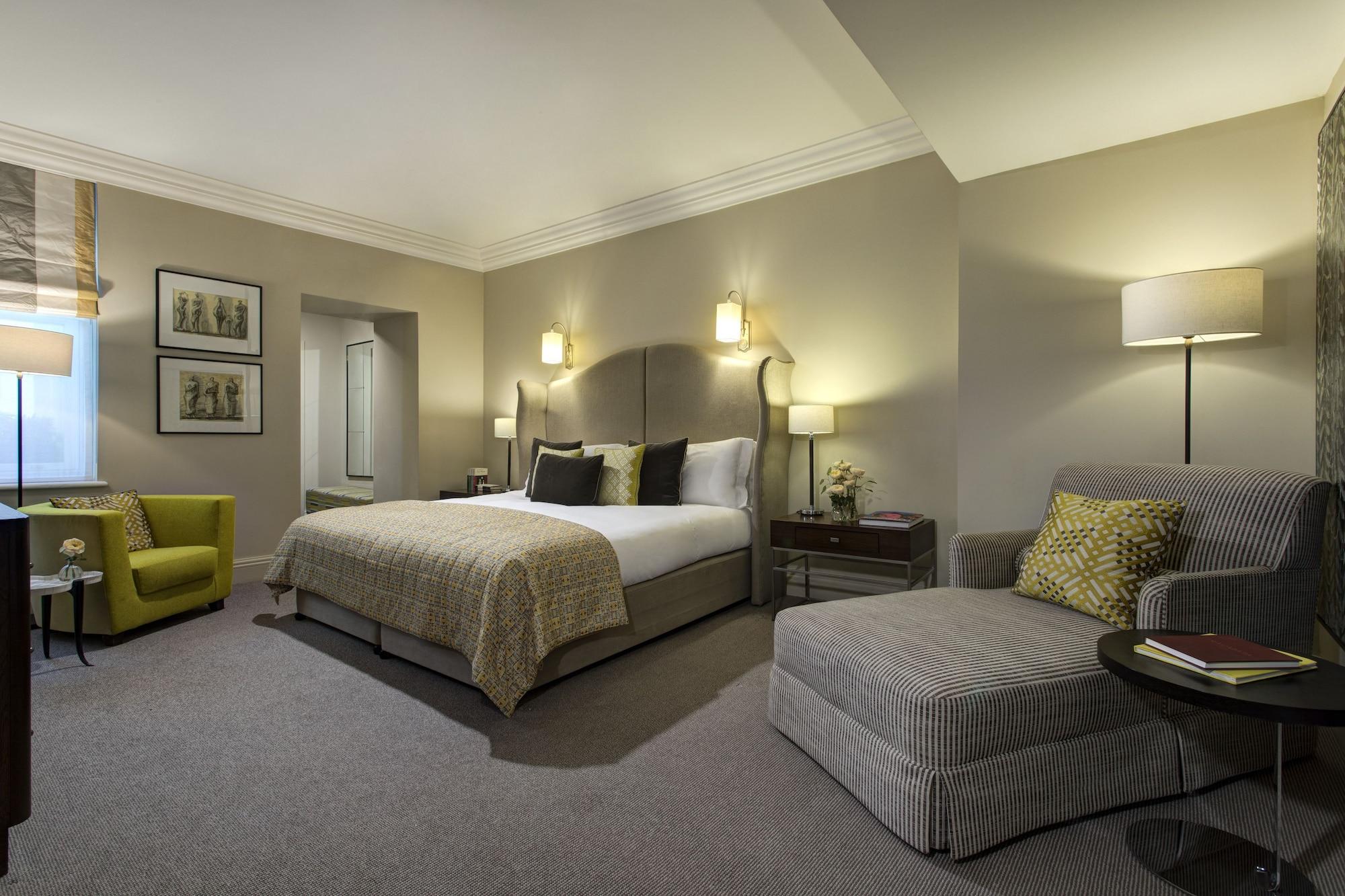 Brown's Hotel, A Rocco 5* London