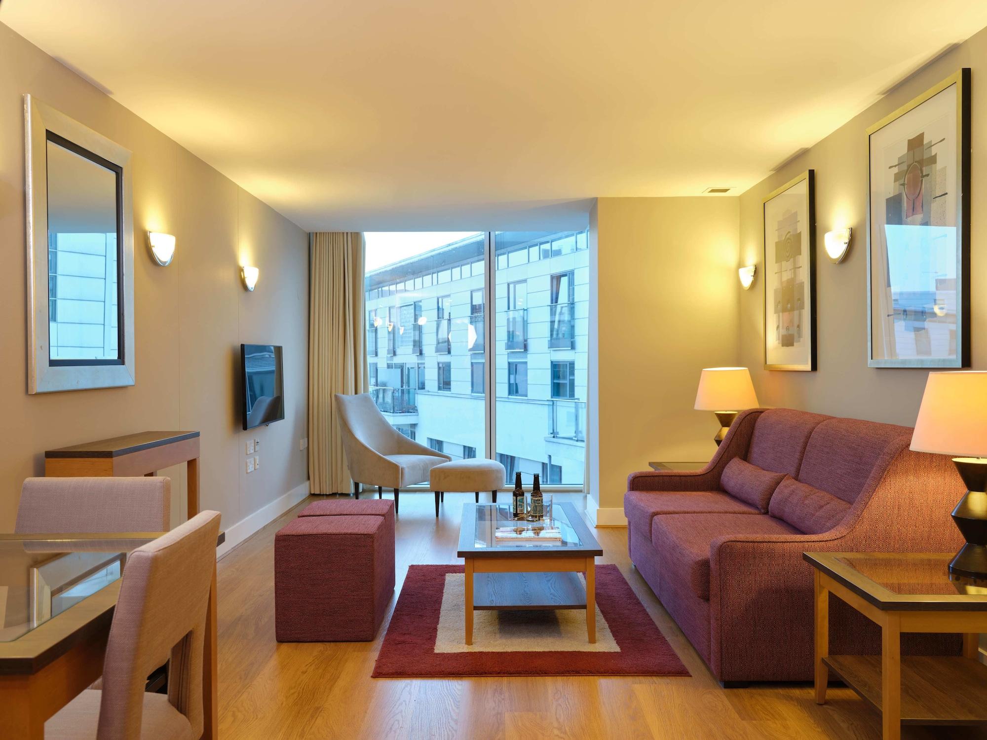 Marlin Empire Square Bridge Apartment *