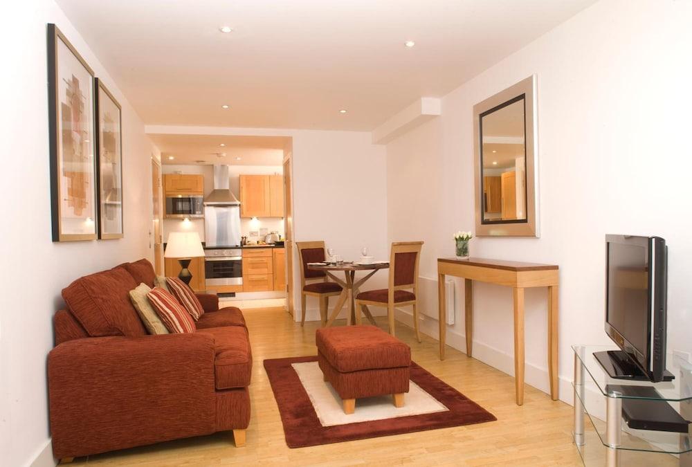 Apartment Marlin Empire Square Bridge