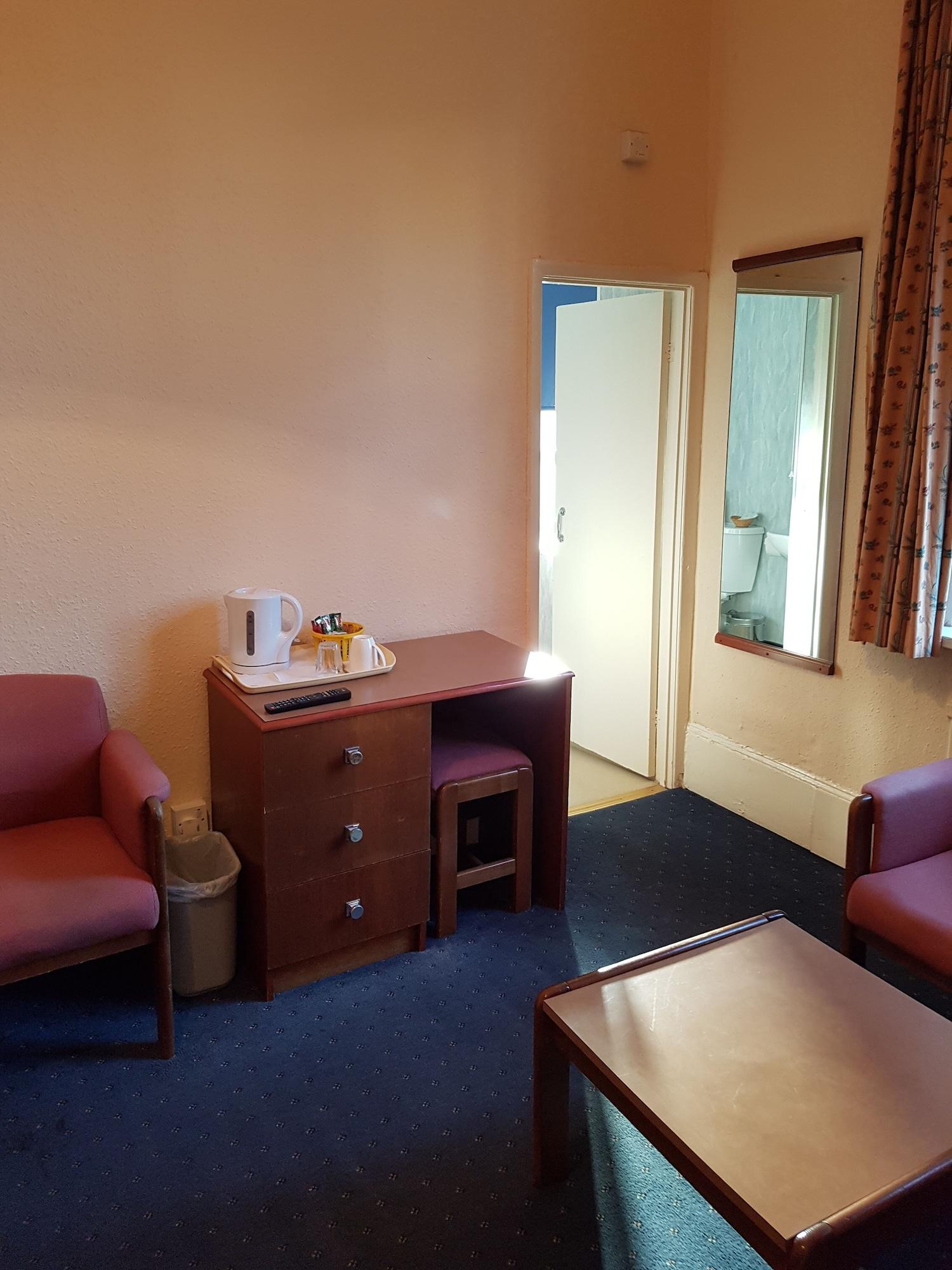 Hotel Avoca House