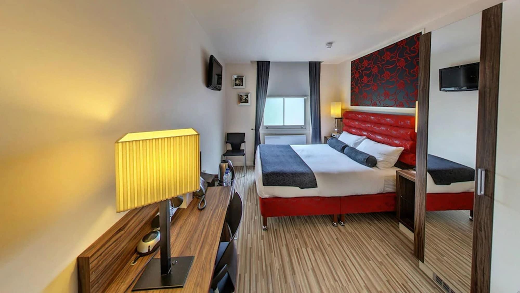 Hotel Simply & London