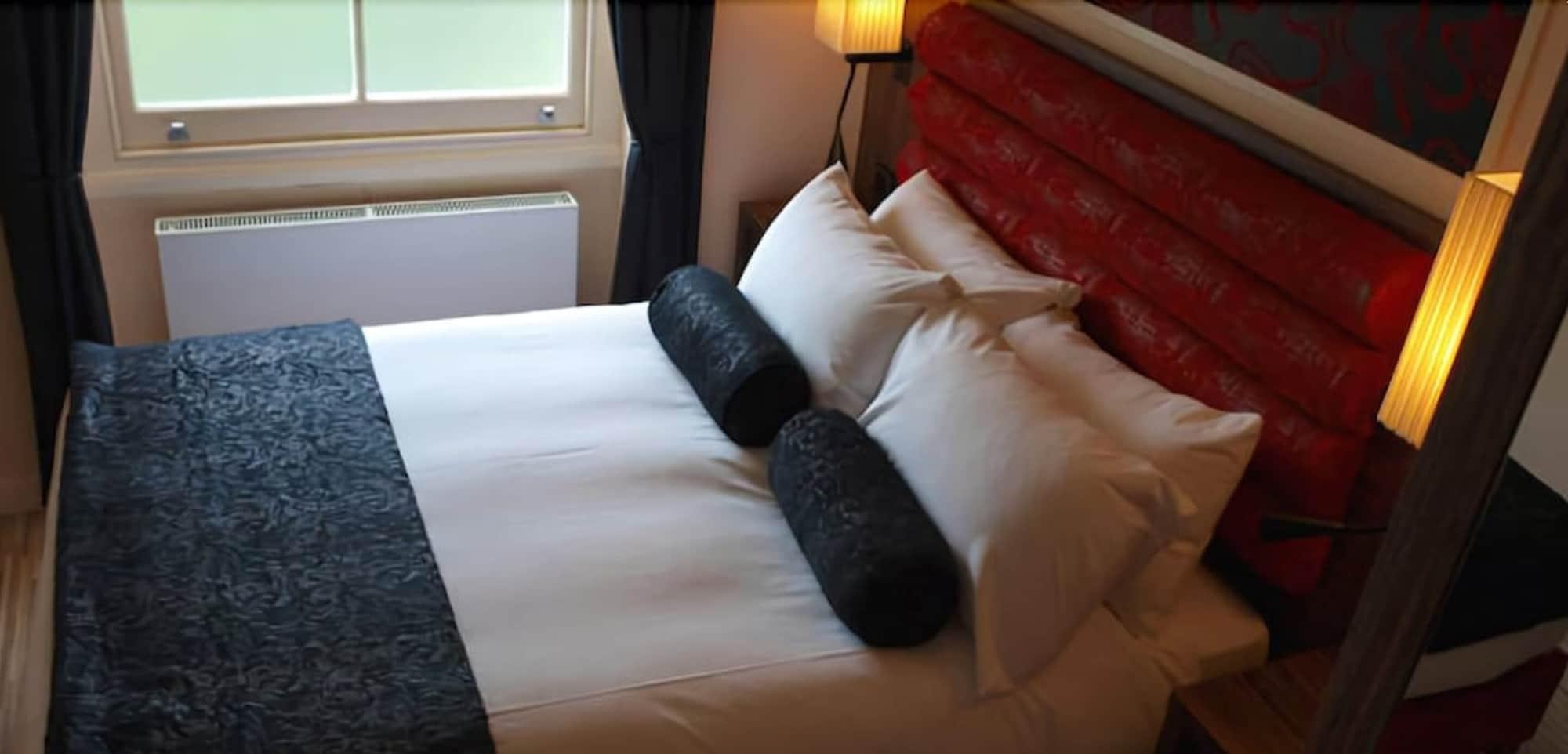 Simply & Hotel