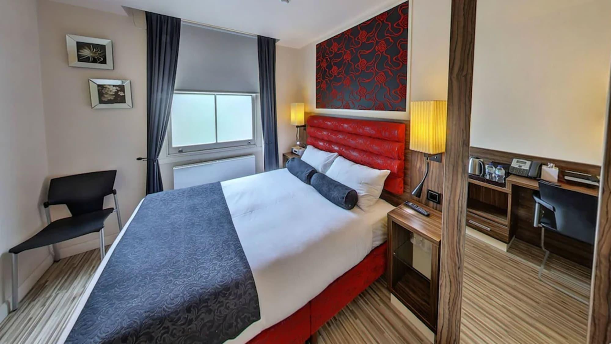 Simply & Hotel 4*