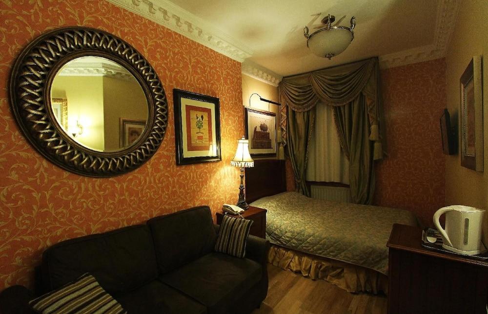 Opulence Boutique 4* London