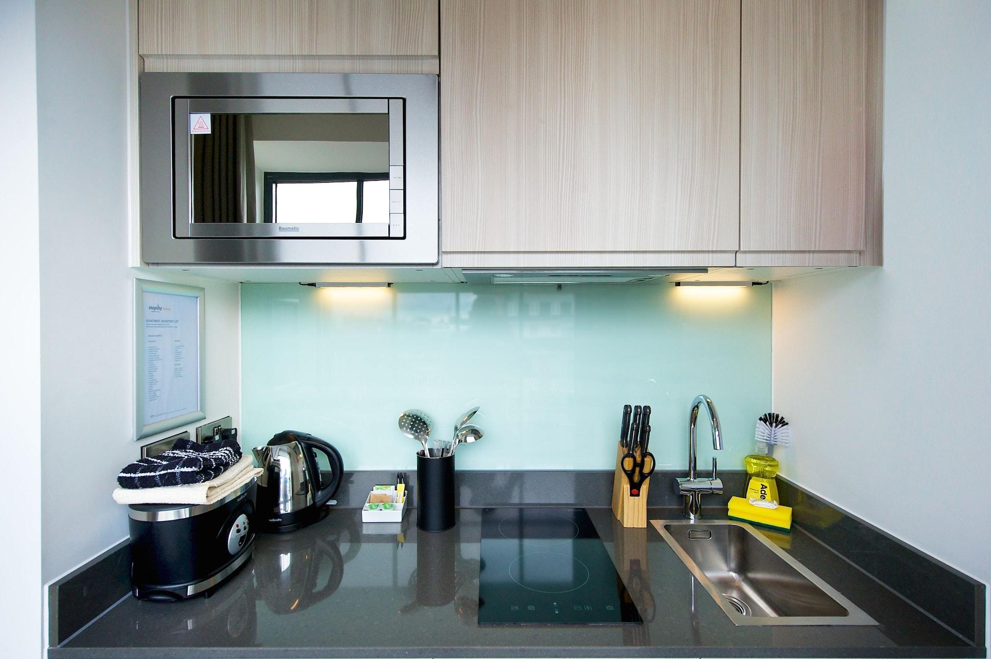 Aparthotel Staycity Deptford Bridge Station London