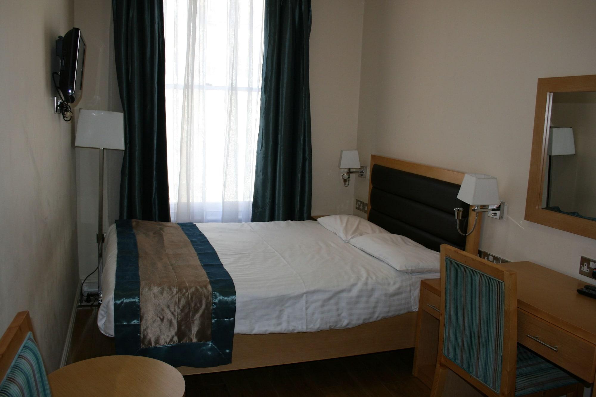 Hotel Cromwell