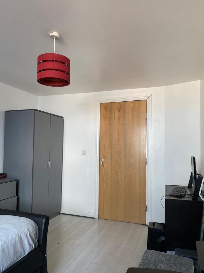 Private - Shared Near The City Homestay *