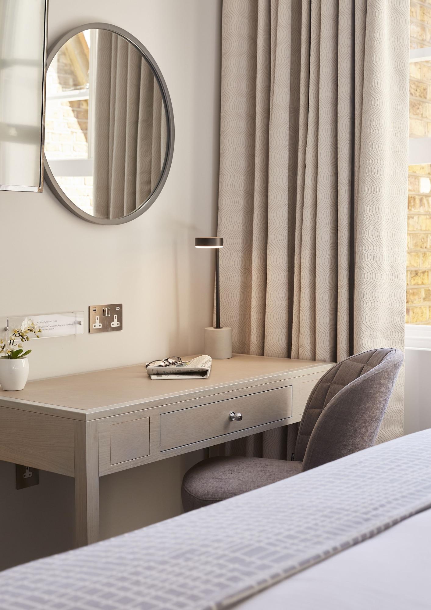 Fifty-four Boutique Hotel London