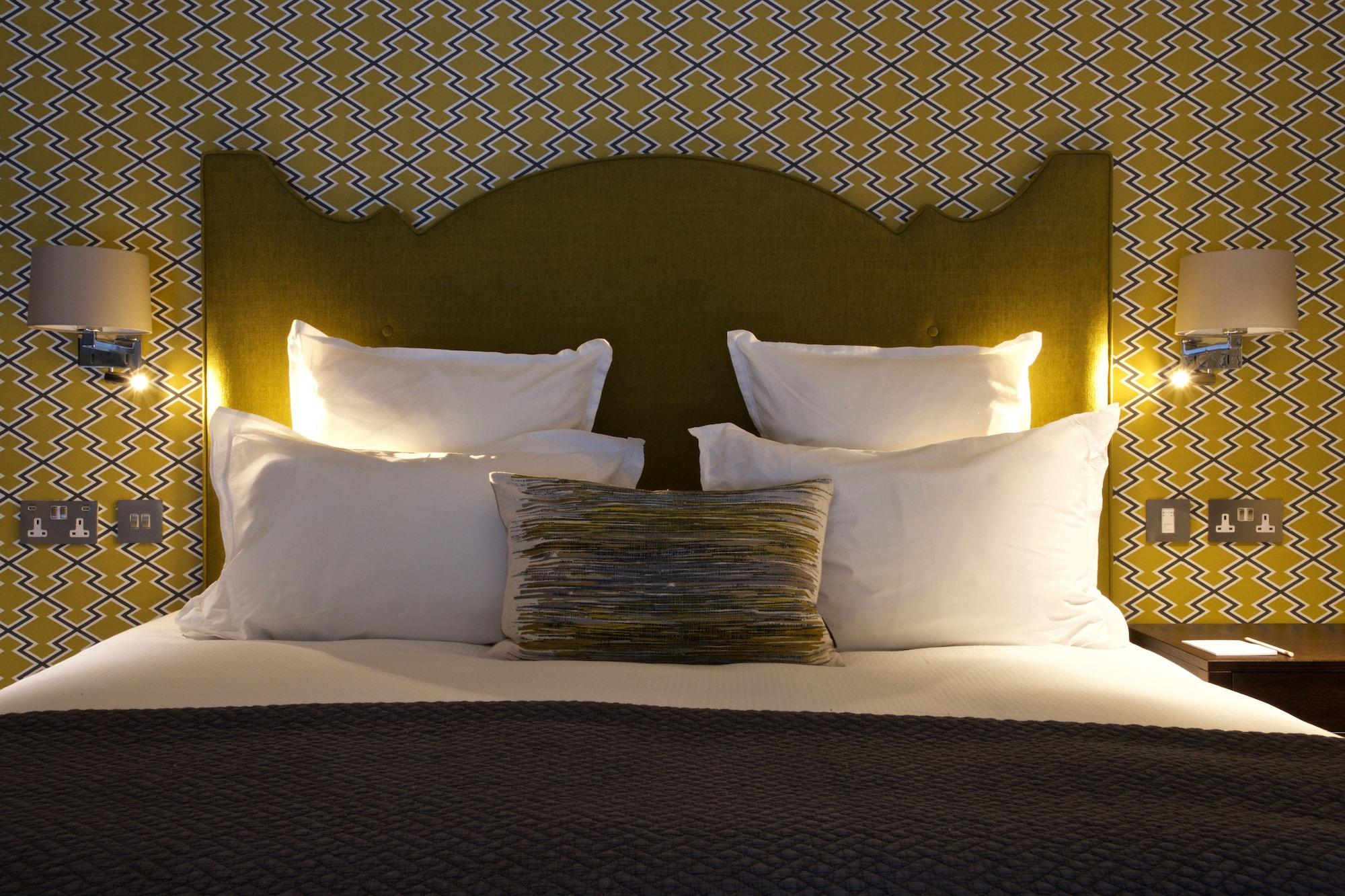 Fifty-four Boutique Hotel