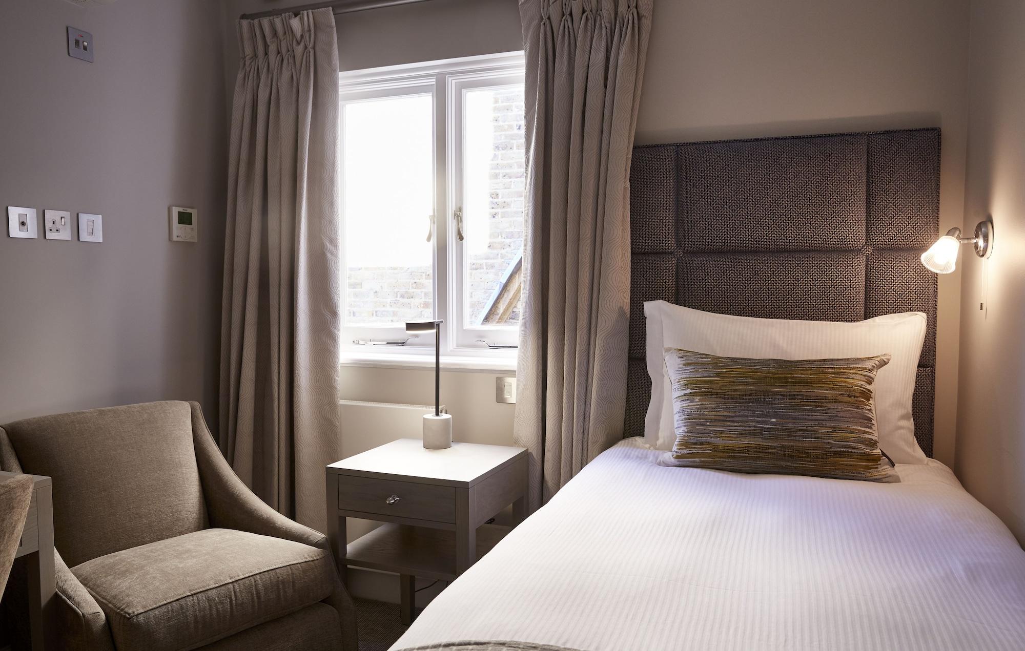 Hotel Fifty-four Boutique