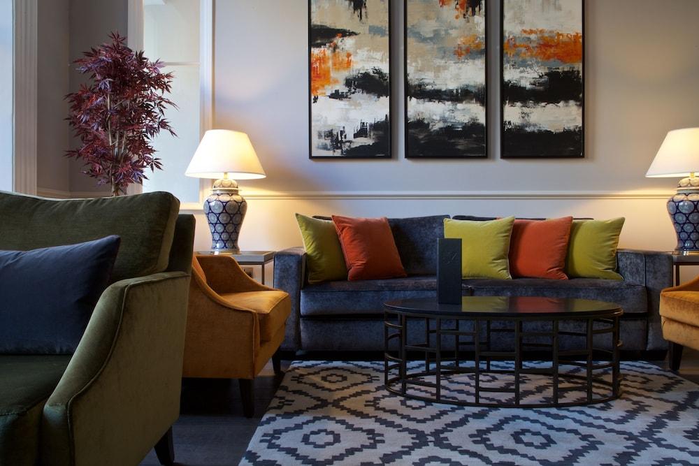 Fifty-four Boutique Hotel London