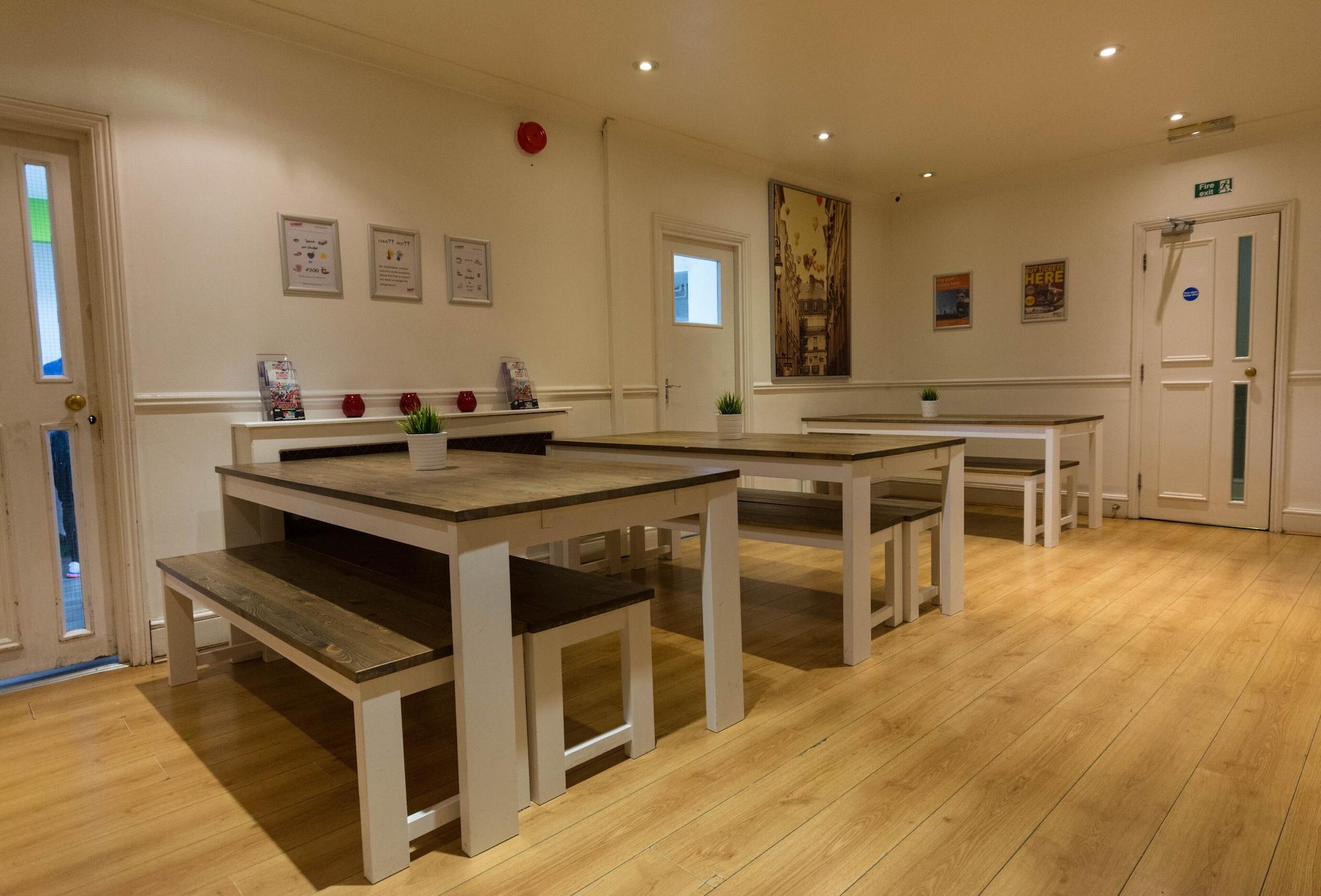 Hostel Smart Hyde Park View *