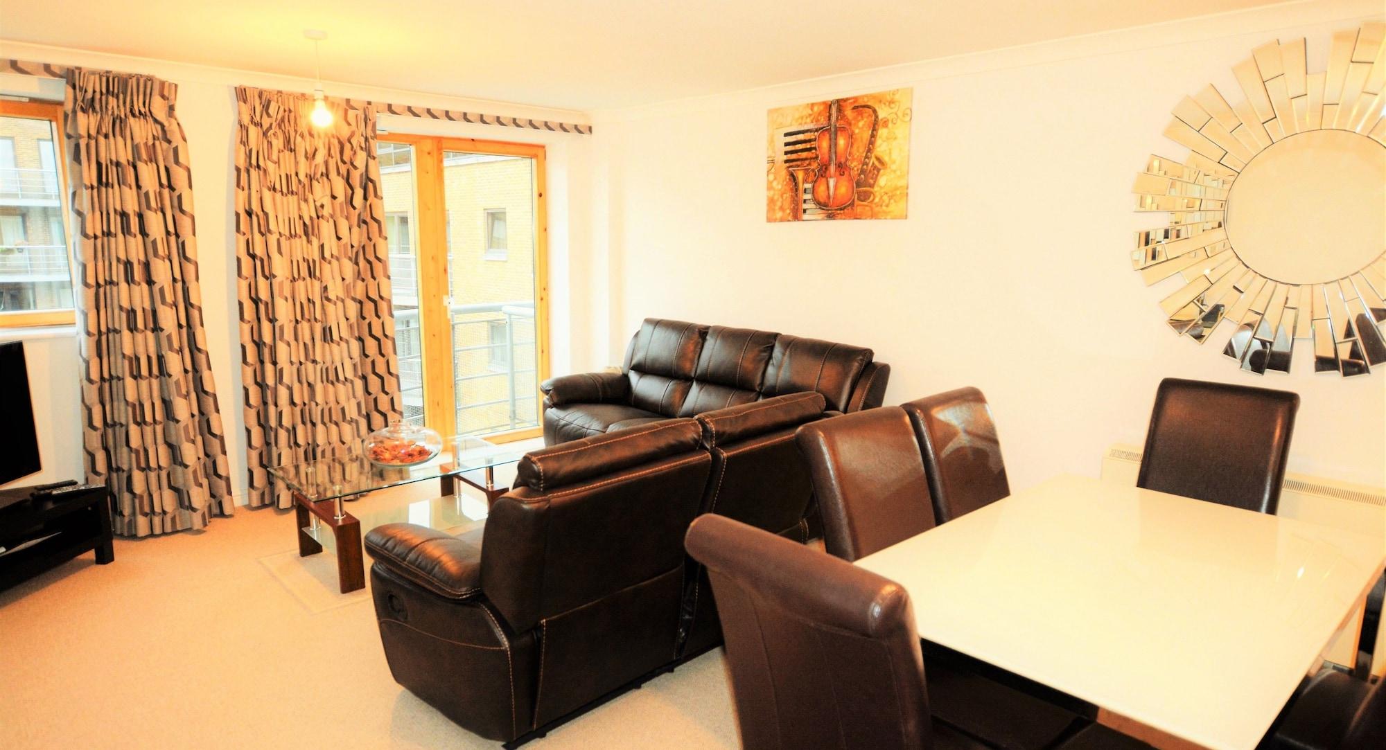 Zen - Docklands Apartment London
