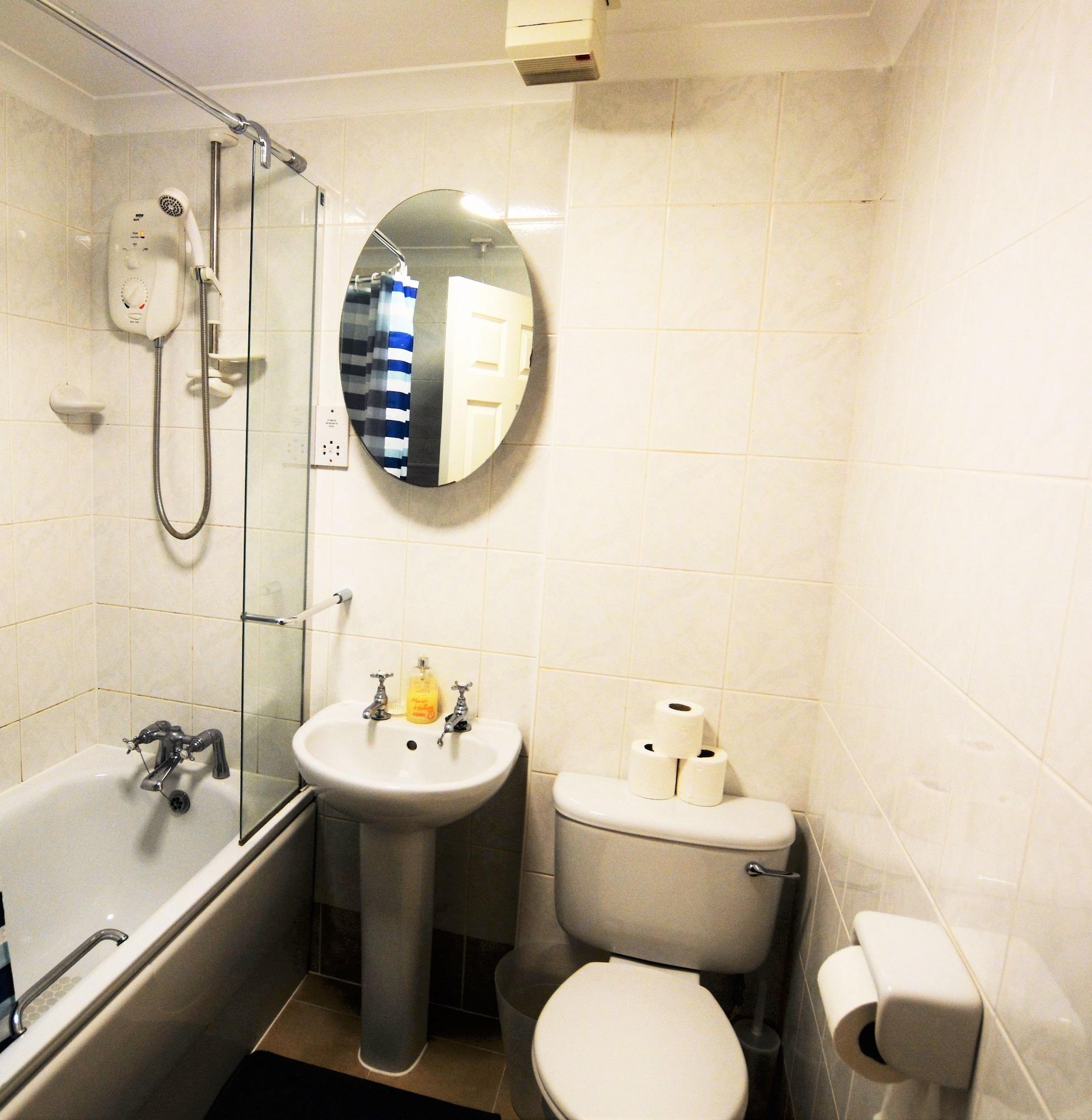 Zen - Docklands Apartment