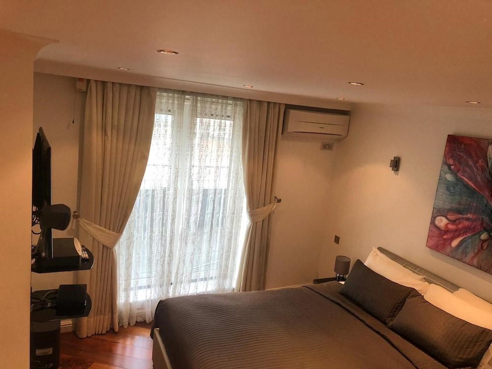 Hotel The New Carlton 3*