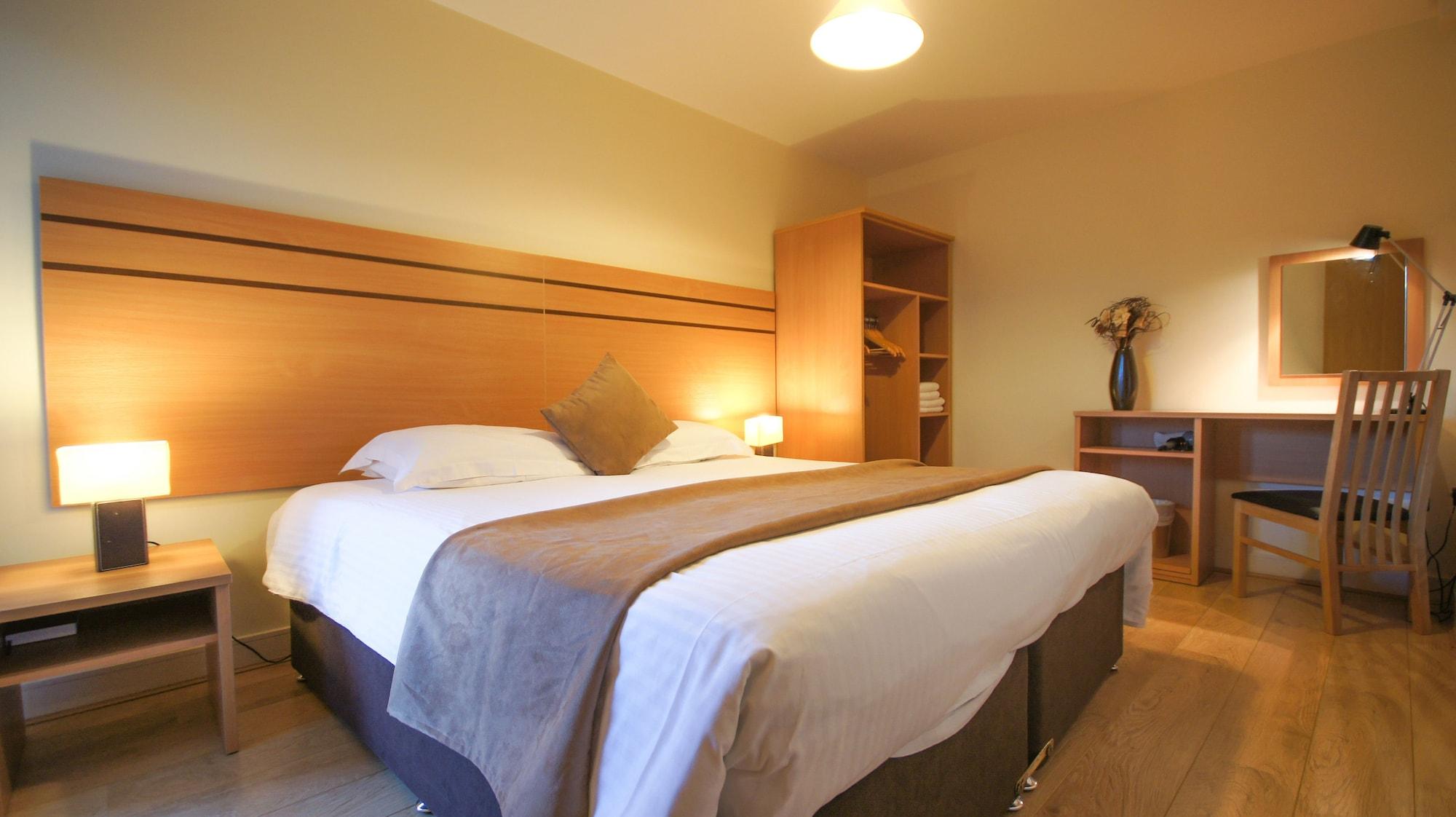 Apartment Crompton Court *