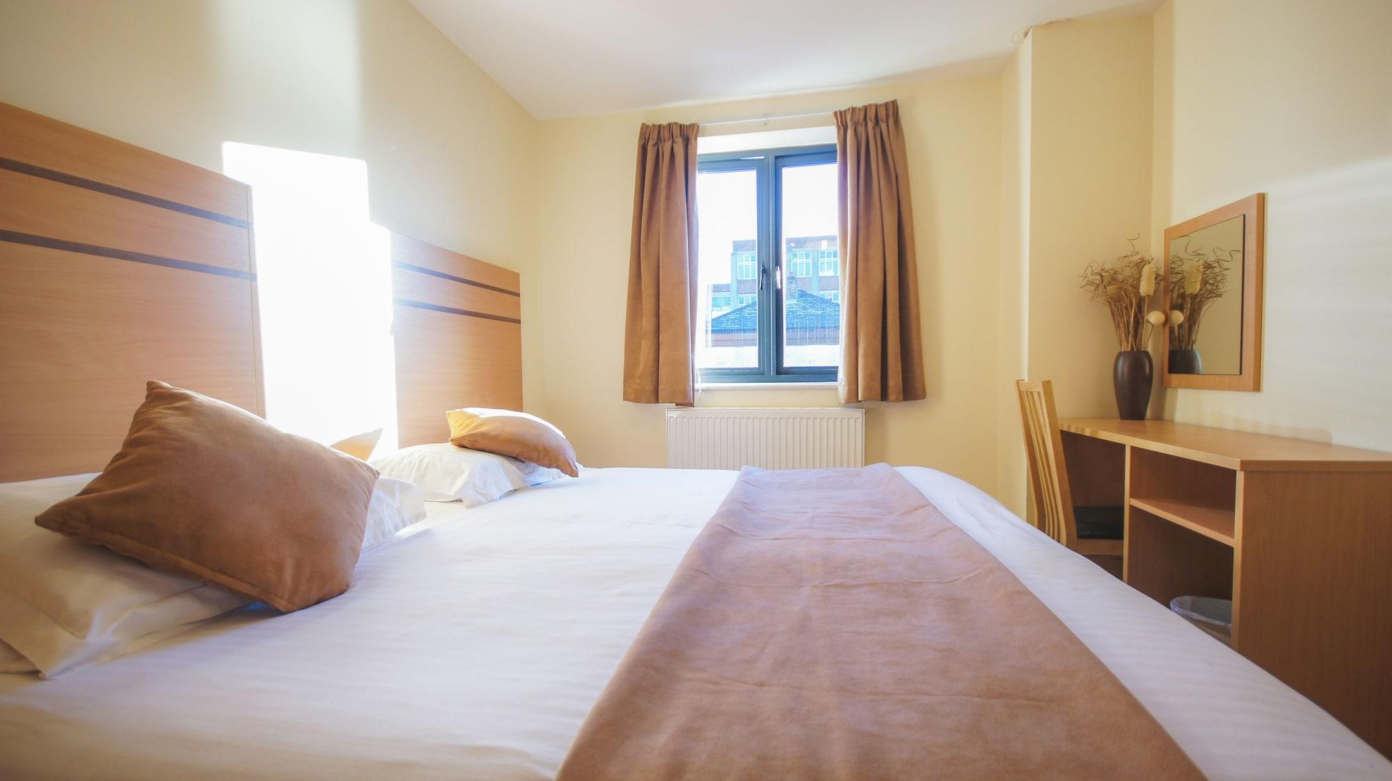 Apartment Crompton Court