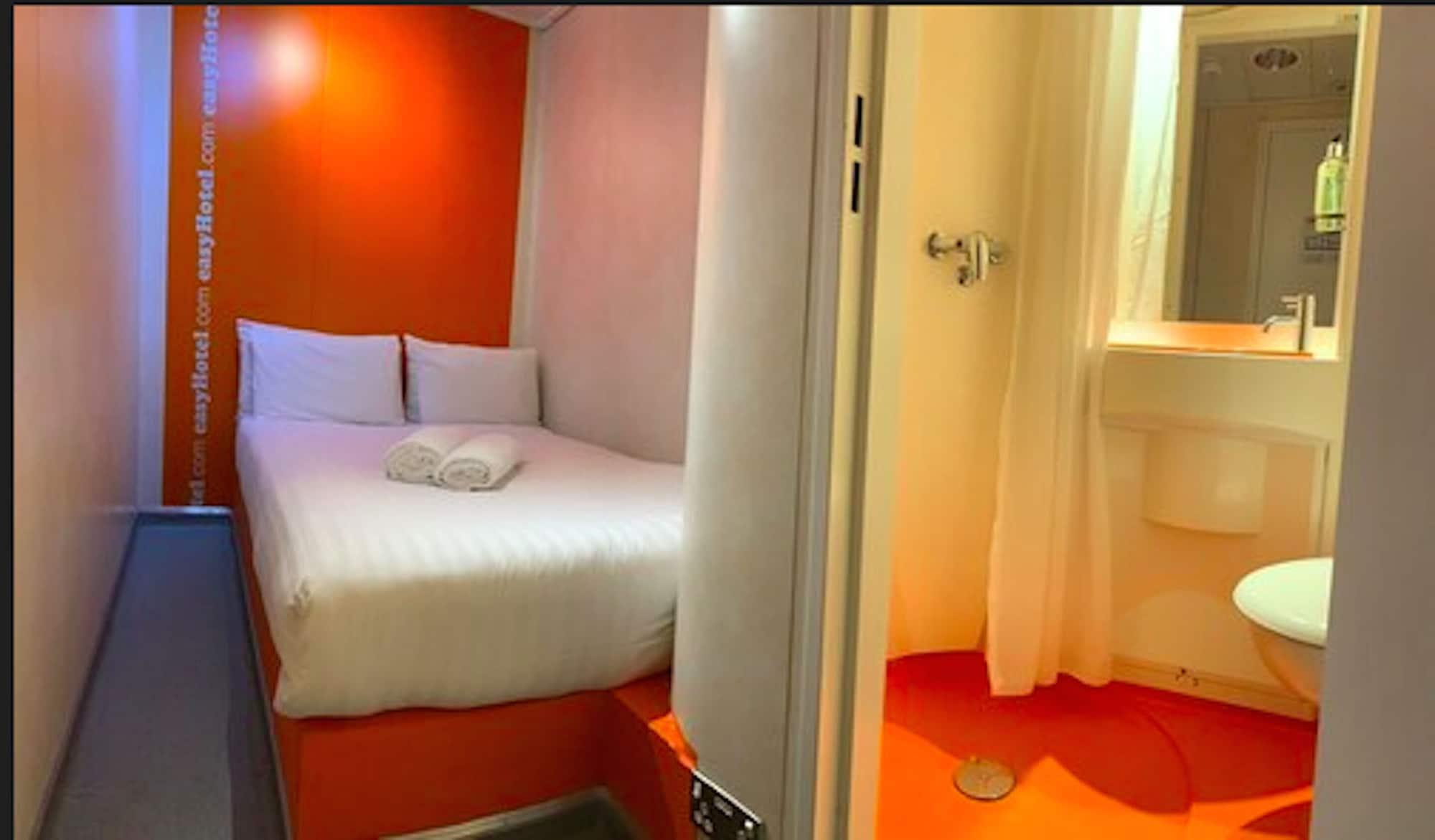 Hotel Easyhotel South Kensington London