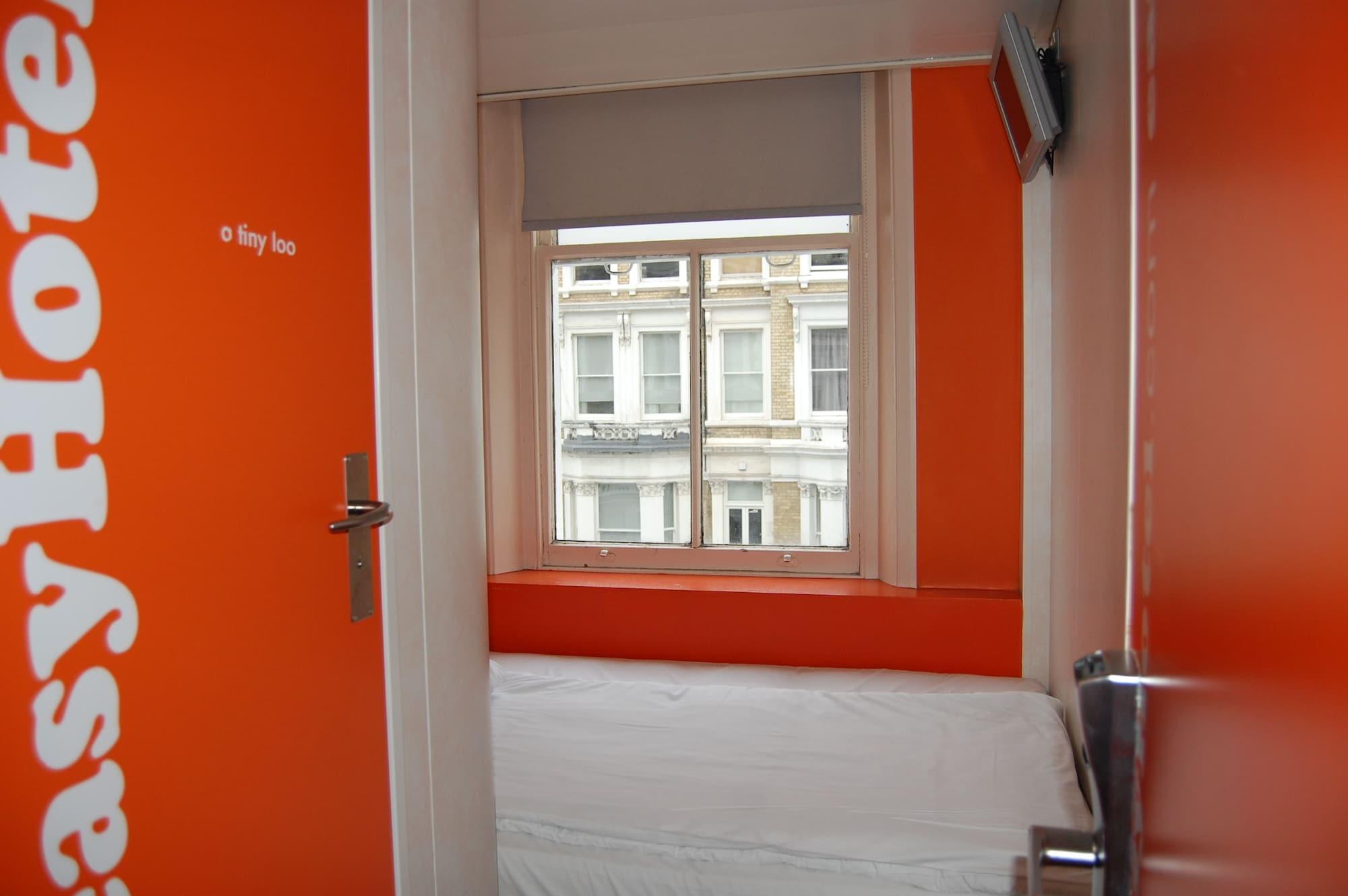Easyhotel South Kensington 2* London