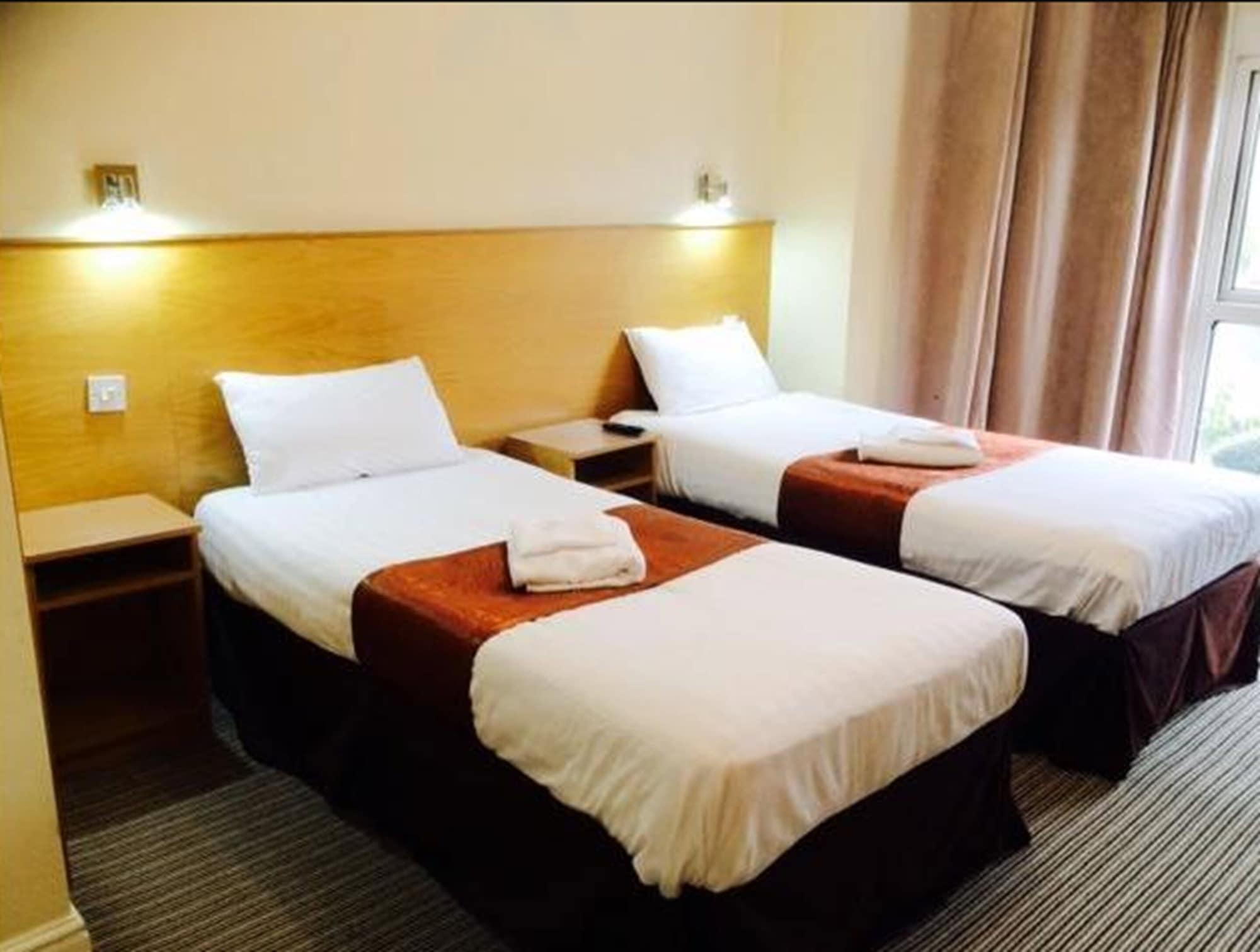 Hotel West Cromwell London