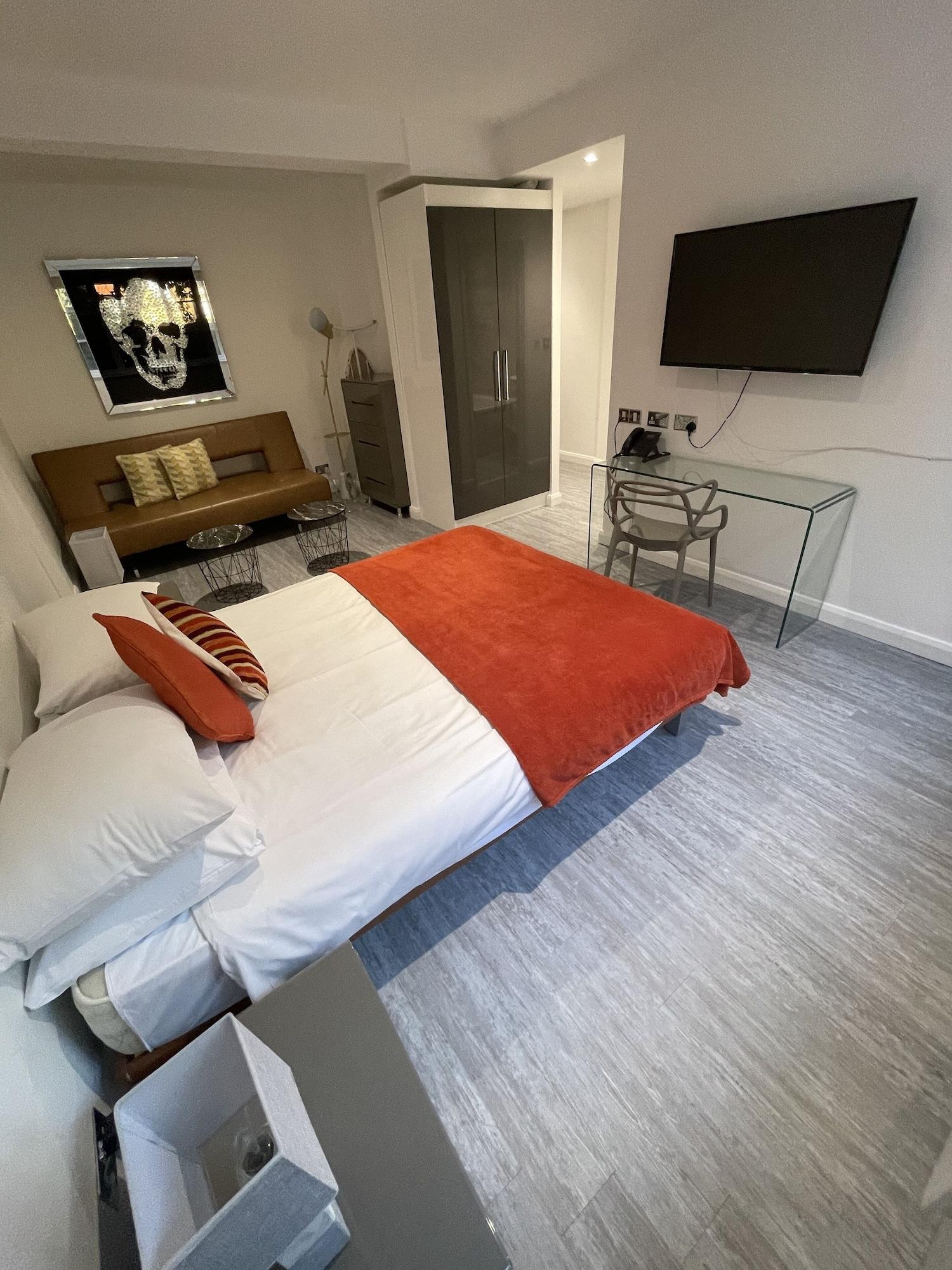 Roland House Aparthotel 3*