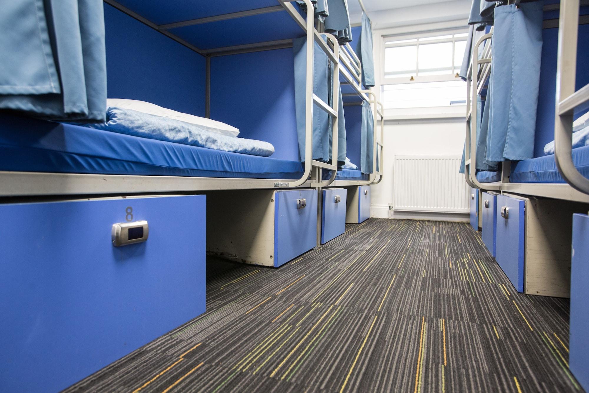 Smart Russell Square Hostel *