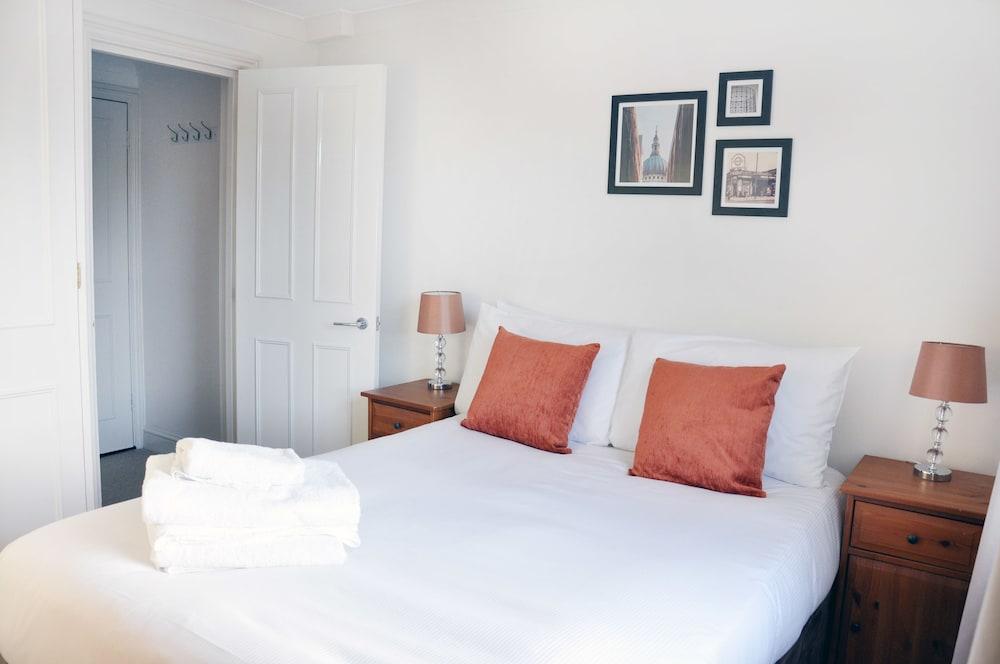 Lamington - Hammersmith Apartment