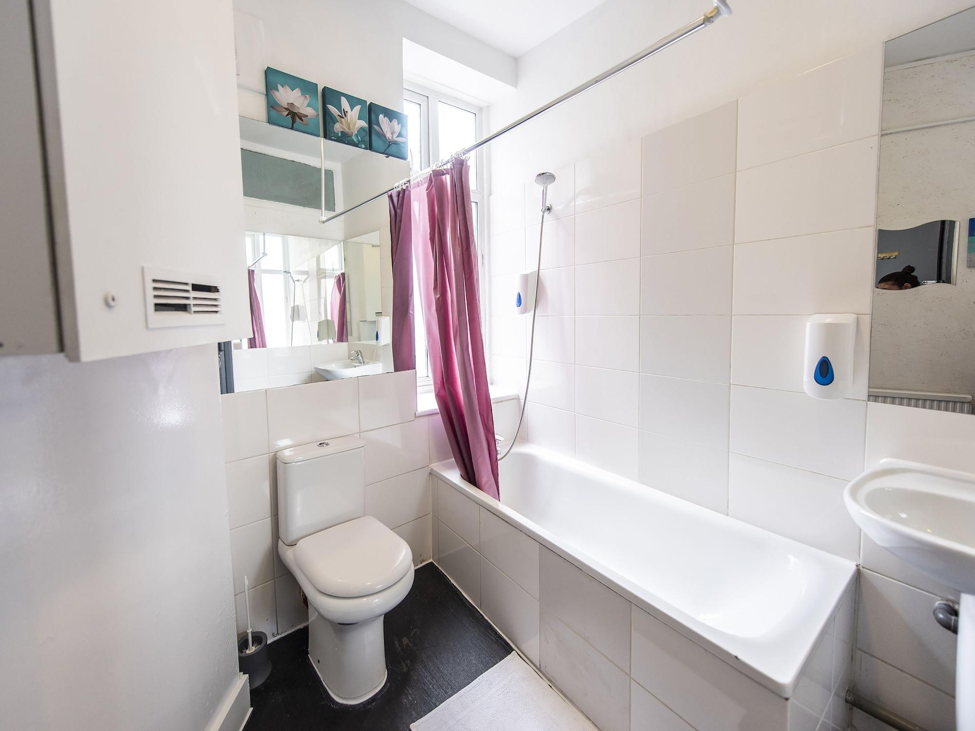 Camden Bnb Hotel Bed & Breakfast