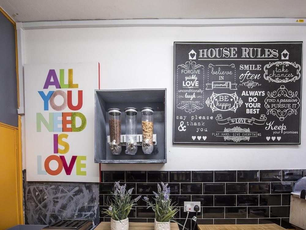 Camden Bnb Hotel Bed & Breakfast