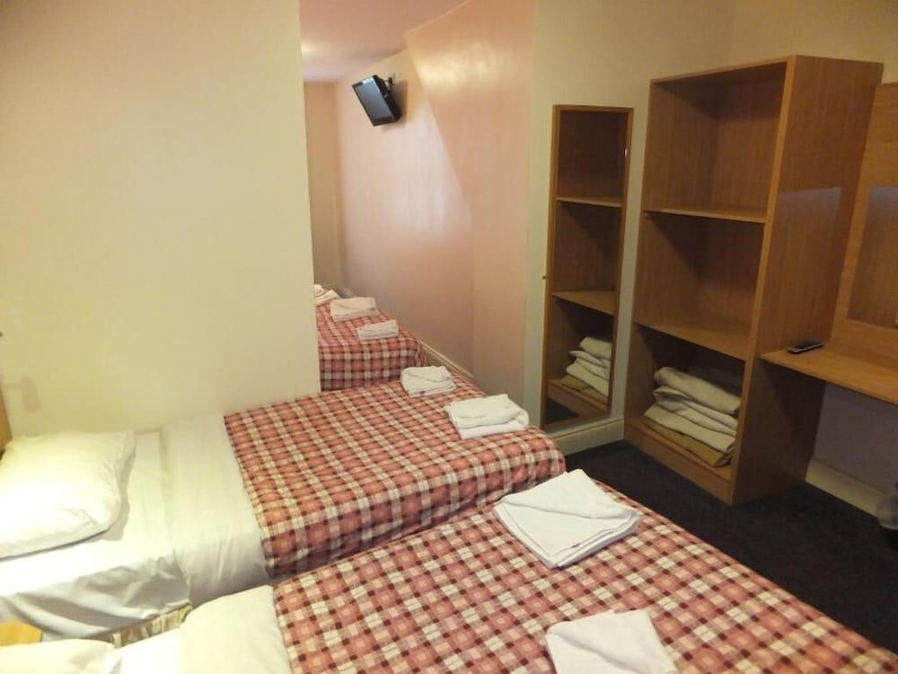 Guest house Carlton London
