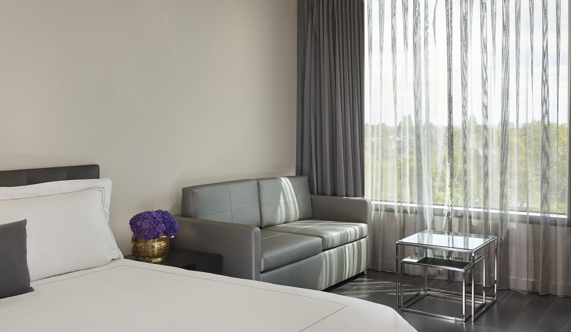Park Plaza London, Park Royal 4* London
