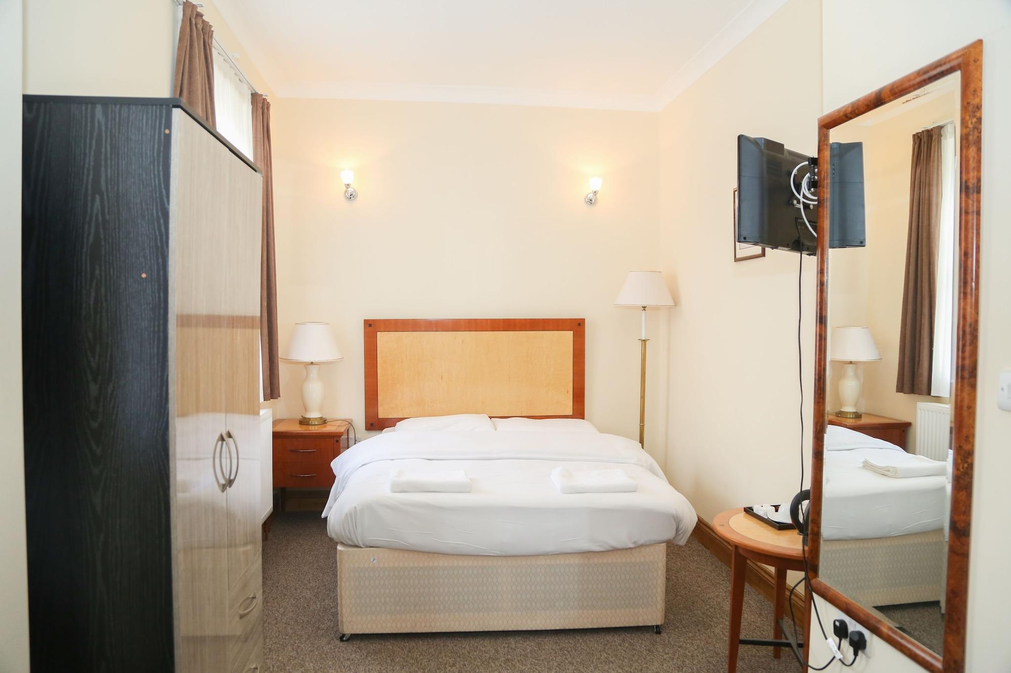 Shelton Hotel, Finsbury Park