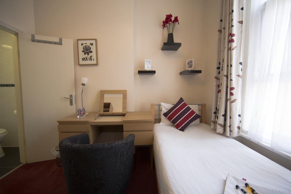 Royal 2 Hammersmith 3* London