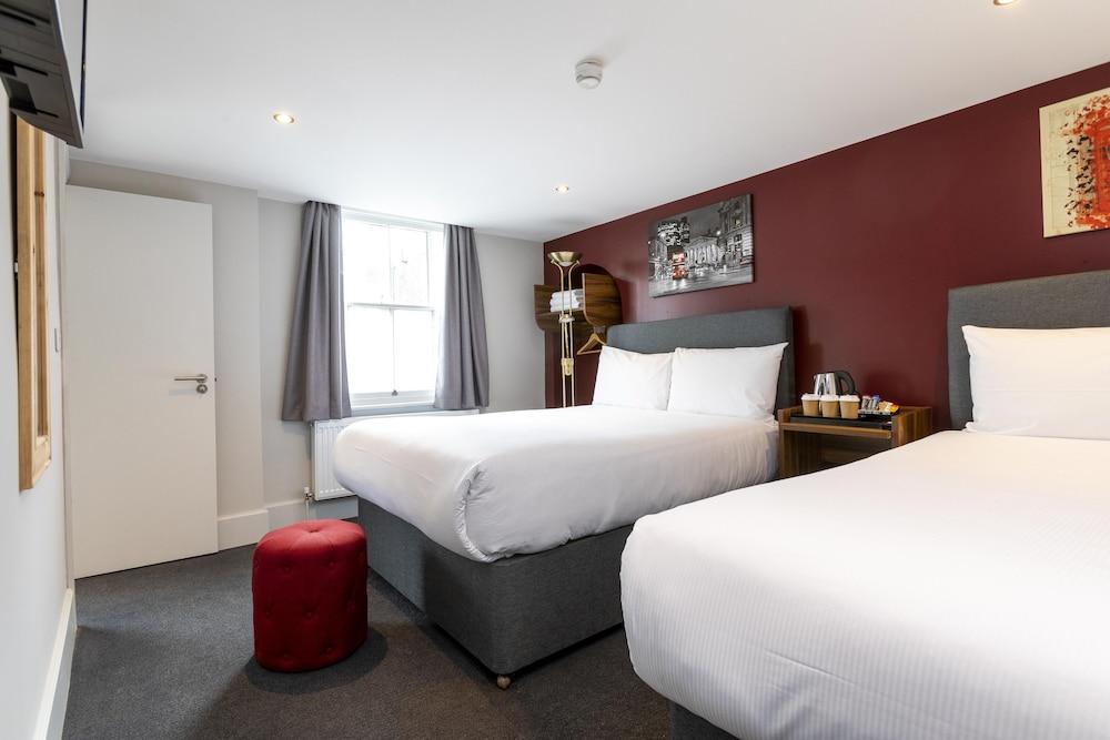 Royal Park 3* London