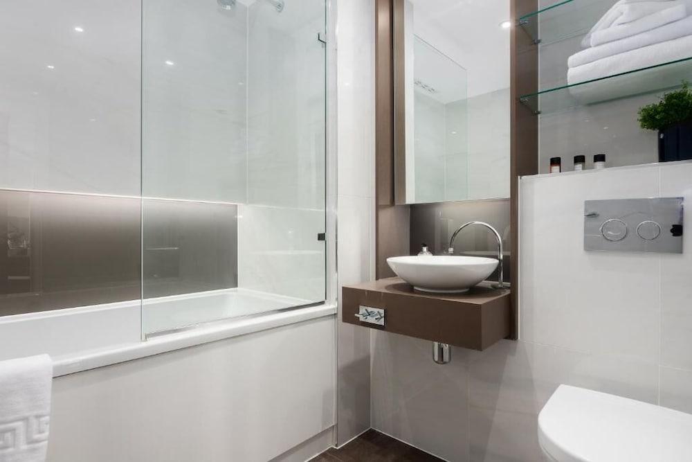Lexicon Book House Apartment *