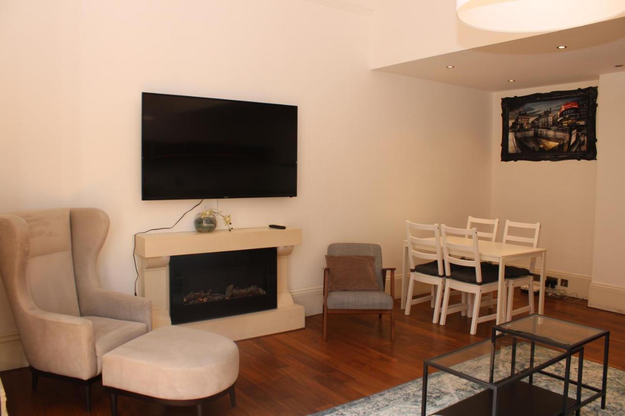 Sloane Square Apartment