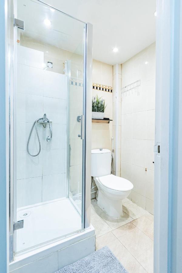 Gorgeous 4 Bedroom 5 Bathrooms House In Marble Arch, Near Oxford Street Ferienhaus London