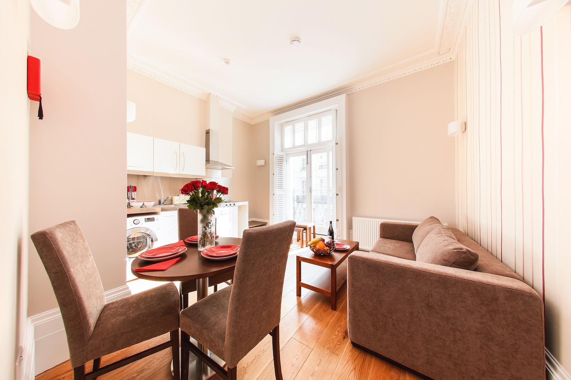 Lancaster Gate Apartment *