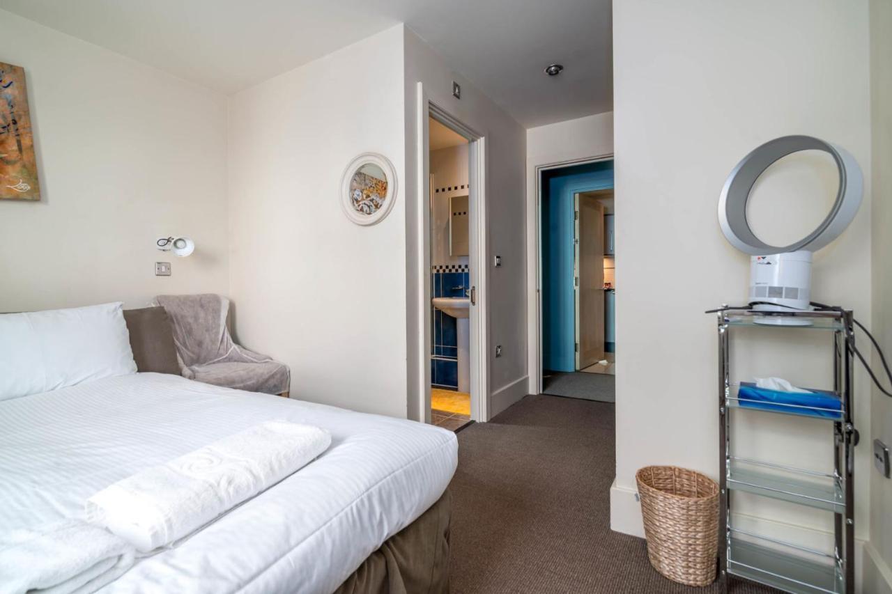 Apartment Guestready Superb Overlooking River Thames *