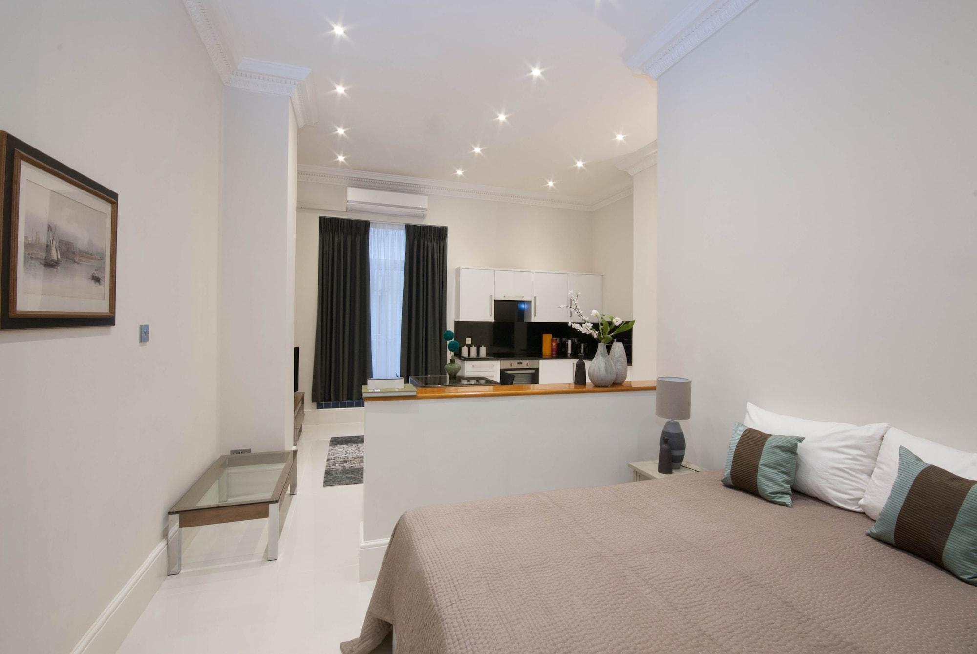 Queensgate Court Aparthotel London