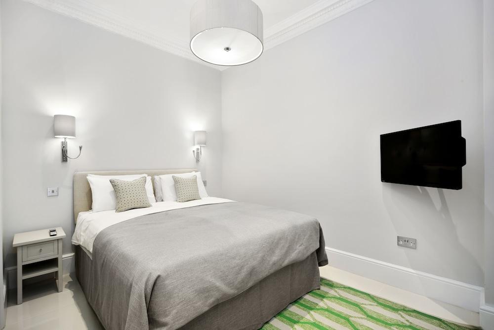 Queensgate Court Aparthotel London